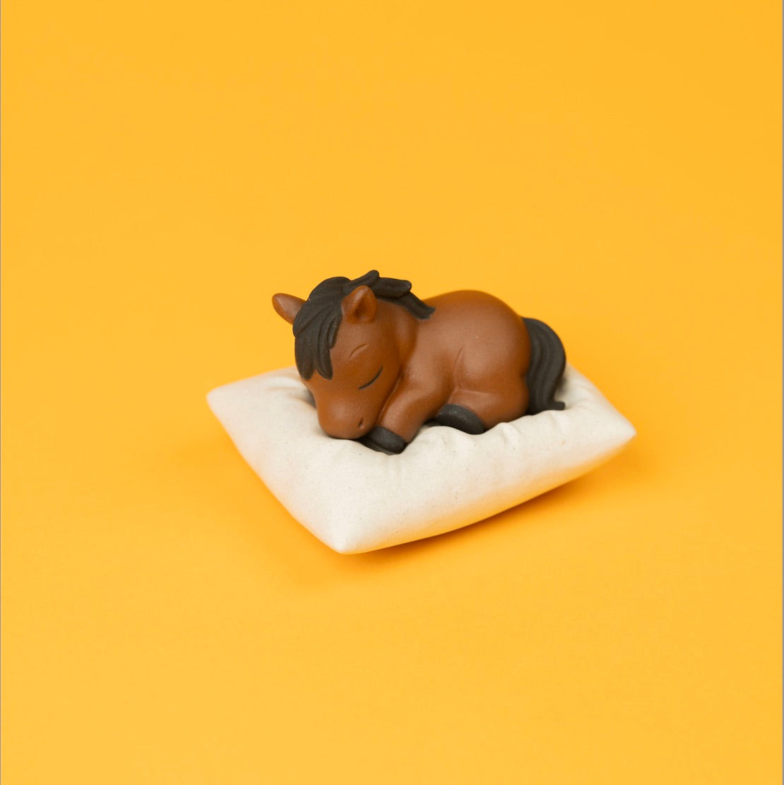 Sleepy Horse (Lan‘s Tea × Toy Wing)