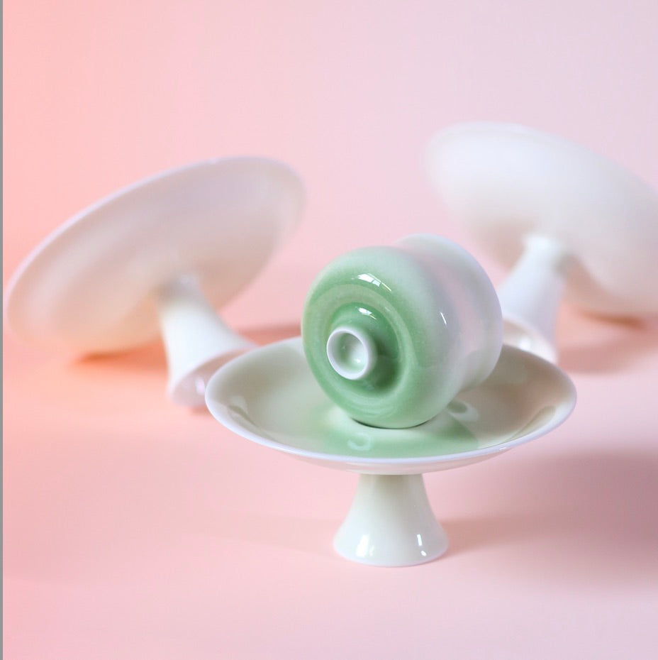 Narcissus Tea Cup — Spring Verdant